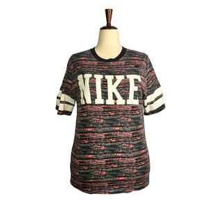 Vintage 1990s Nike Graphic T-Shirt in Black and pink size large